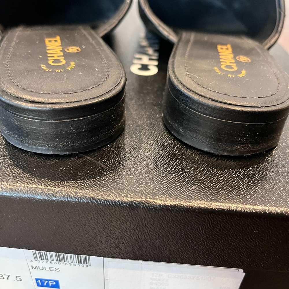 CHANEL Black Quilted Leather & Patent Cap-Toe Chain Mules - Picture 4 of 6